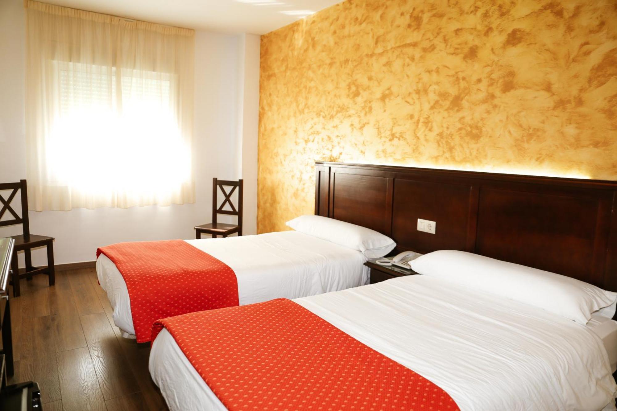 Hotel Restaurante Sostenible La Laguna Brozas Zewnętrze zdjęcie