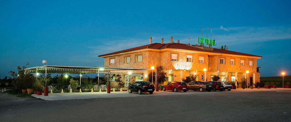 Hotel Restaurante Sostenible La Laguna Brozas Zewnętrze zdjęcie